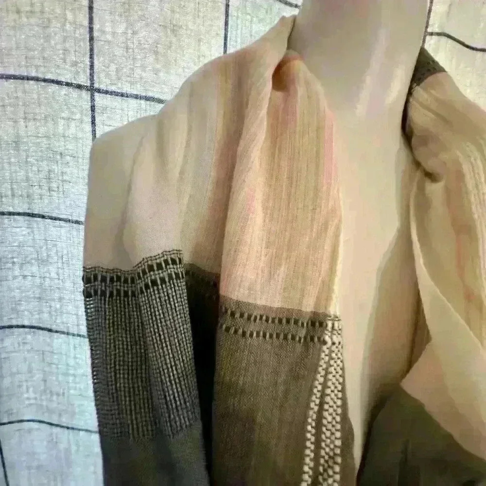 Madewell Wrap Scarf - Picture 4 of 10